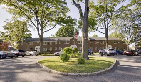 251-43 61st Ave #733, Little Neck, NY 11362