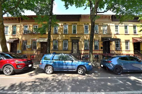16-29 Cornelia St, Ridgewood, NY 11385
