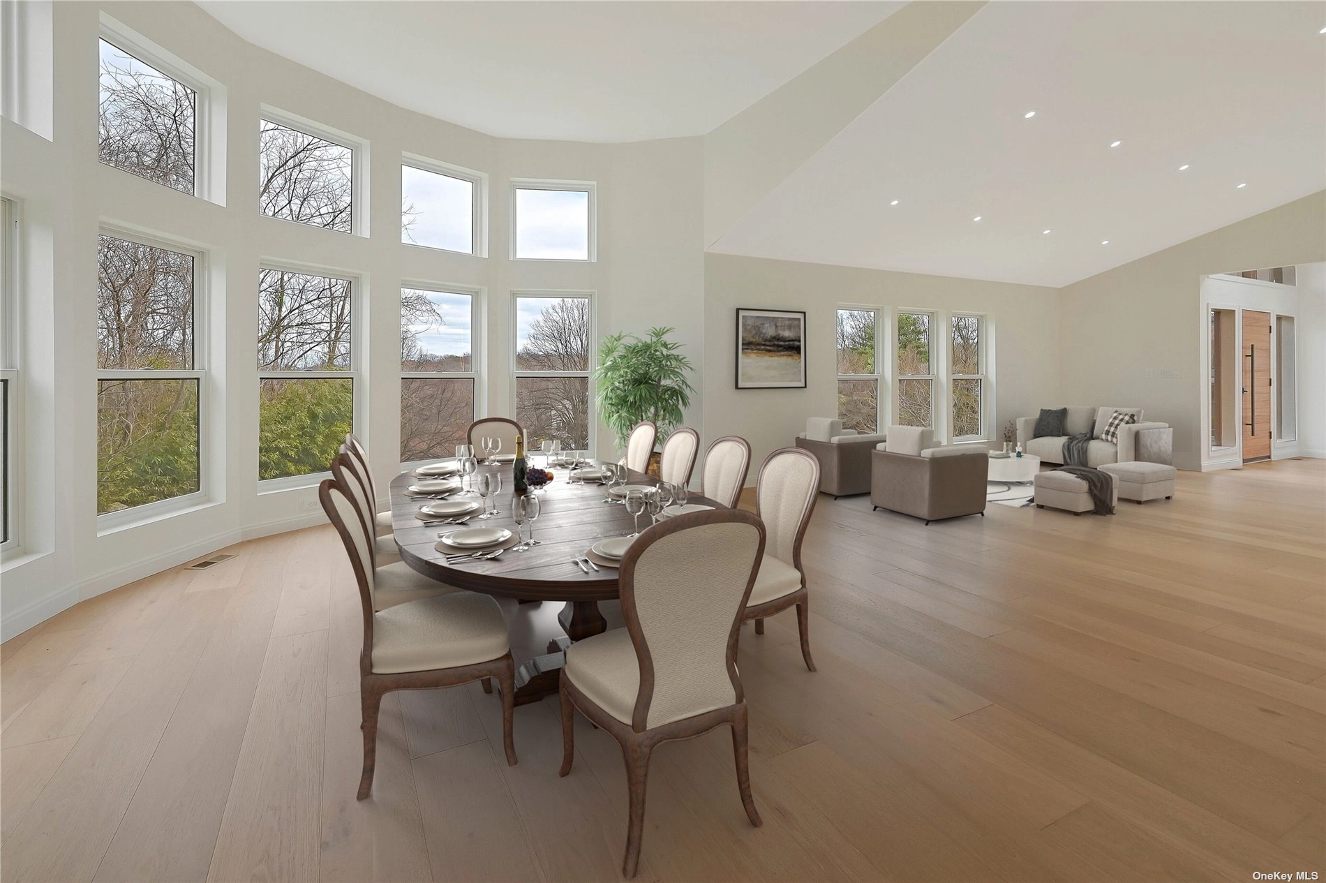 33 Roslyn Ct  