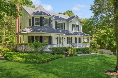 123 N Woods Dr, Wading River, NY 11792