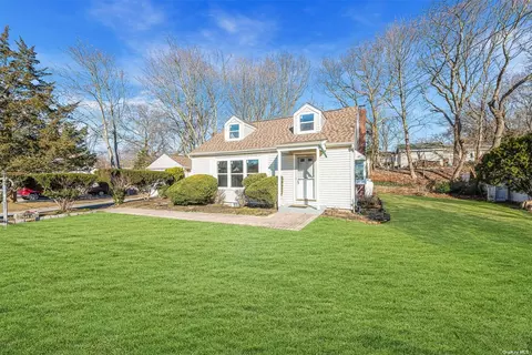 77 Groveland Park Blvd, Sound Beach, NY 11789