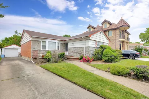 71-38 171 St, Fresh Meadows, NY 11365