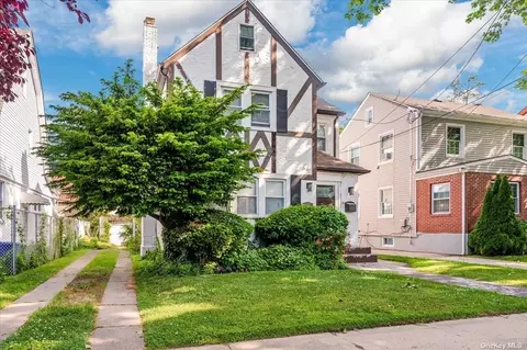 194-09 111th Ave, Saint Albans, NY 11412