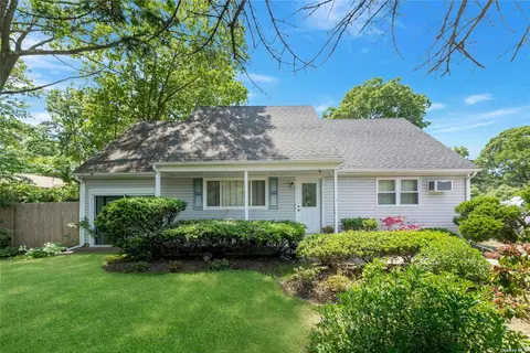 1357 William Floyd Pkwy, Shirley, NY 11967