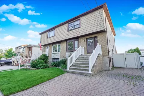 524 Naughton Ave, Staten Island, NY 10305