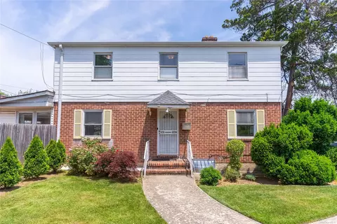 172-17 32nd Ave, Flushing, NY 11358