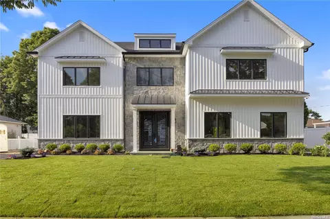 63 Marian Ln, Jericho, NY 11753