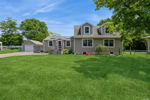 155 Osceola Ave, Deer Park, NY 11729