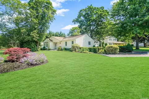 14 Filmore Ave, Coram, NY 11727