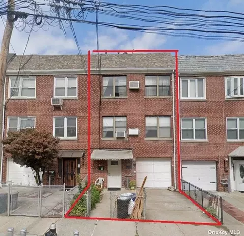 22-58 47th St, Astoria, NY 11105
