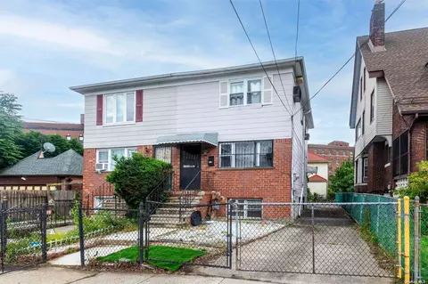 43-38 147th St, Flushing, NY 11355