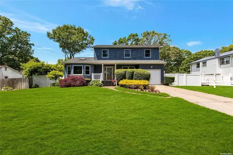 186 Burney Blvd, Mastic, NY 11950
