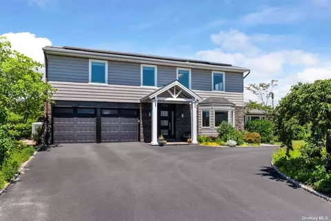 2976 Mandalay Beach Rd, Wantagh, NY 11793