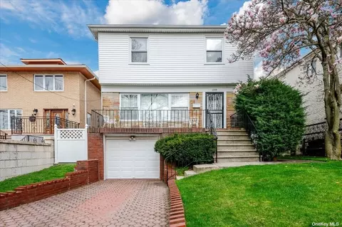 10-07 141st St, Malba, NY 11357
