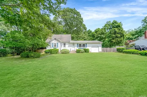 67 Holbrook Rd, Centereach, NY 11720