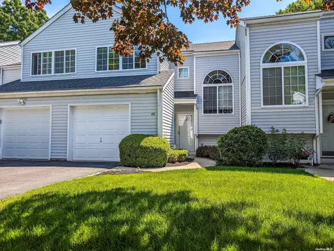 66 Sutton Pl #66, Islandia, NY 11749