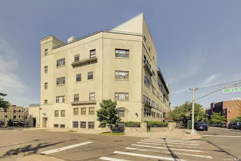62-10 Woodside Ave #312, Woodside, NY 11377