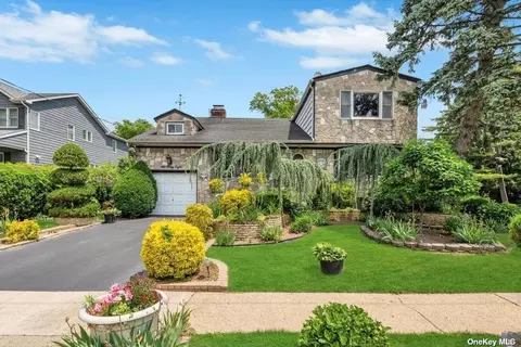 648 Longacre Ave, Woodmere, NY 11598