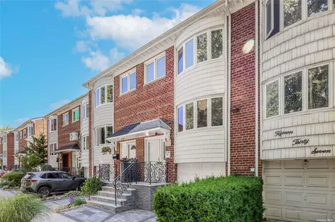 15-35 144th St, Whitestone, NY 11357