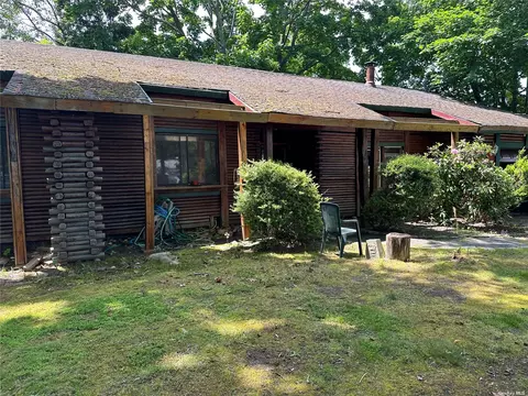168 Concord Rd, Shirley, NY 11967