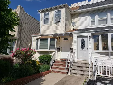 64-17 71st St, Middle Village, NY 11379