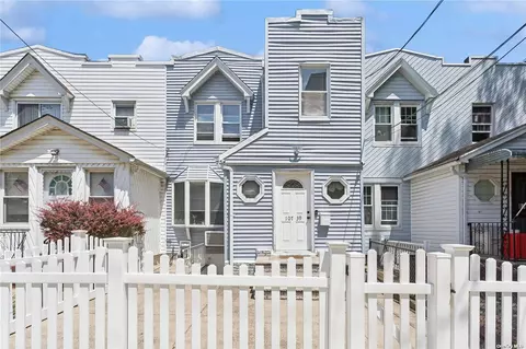 107-39 91 St, Ozone Park, NY 11417