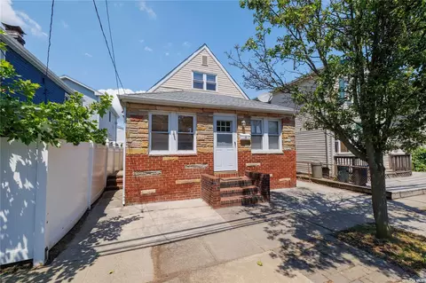 8 E Sampson St, East Rockaway, NY 11518