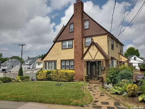 193-01 109th Rd, Saint Albans, NY 11412