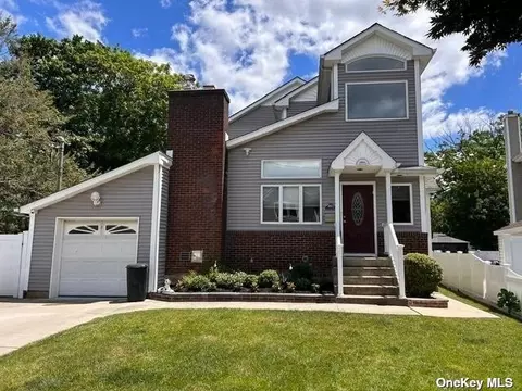 1603 Fletcher Ave, Merrick, NY 11566