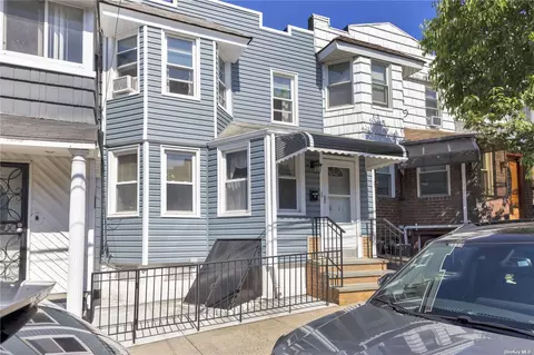 58-31 60th Ln, Maspeth, NY 11378