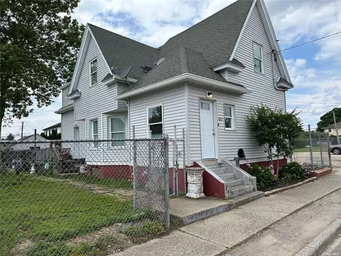623625 Stewart Ave, Bethpage, NY 11714
