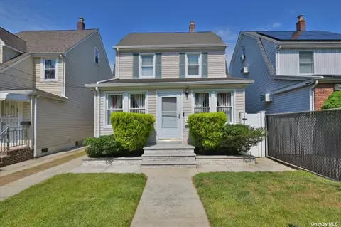 90-02 242nd St, Bellerose, NY 11426