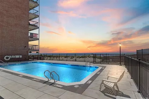 750 Shore Rd #5M, Long Beach, NY 11561
