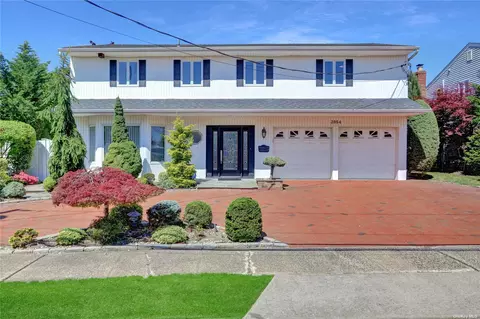 3954 Jane Ln, Oceanside, NY 11572