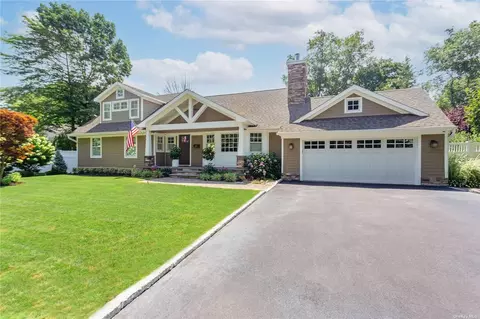 23 Creskill Pl, Huntington, NY 11743