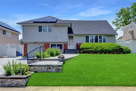 263 E Lexington Ave, Oceanside, NY 11572