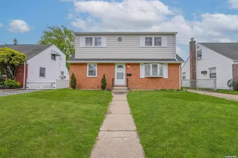 53 Demille Ave, Elmont, NY 11003