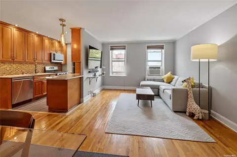 72-61 113 St #7Z, Forest Hills, NY 11375