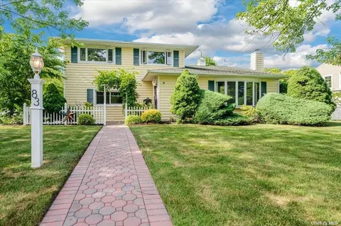 83 Lagoon Blvd, Massapequa, NY 11758