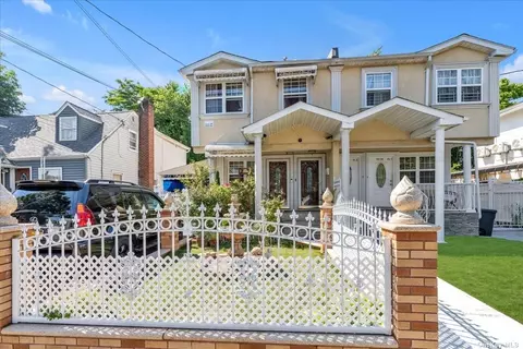 142-34 254th St, Rosedale, NY 11422