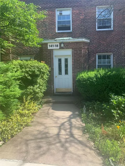 141-18 77 Ave #77E, Flushing, NY 11367