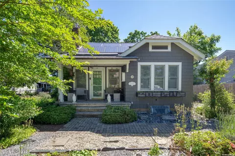 36 Carley Ave, Huntington, NY 11743