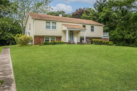 1354 Stony Brook Rd, Stony Brook, NY 11790