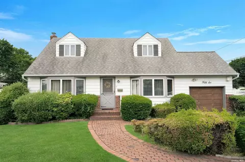 56 Terry Ln, Commack, NY 11725