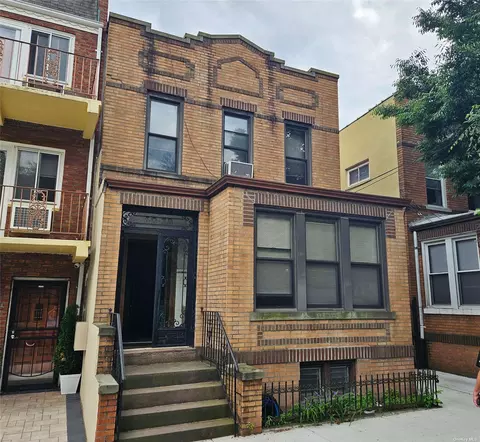 60-38 Palmetto St, Ridgewood, NY 11385