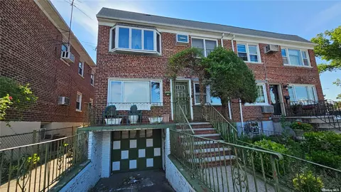 32-10 190th St, Flushing, NY 11358