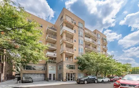 93-05 37th Ave #5E, Jackson Heights, NY 11372