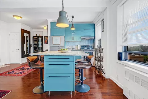 99-05 63 Dr #14U, Rego Park, NY 11374