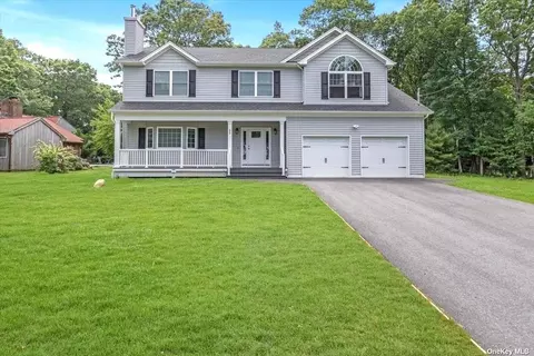 172 Wood Rd, Centereach, NY 11720