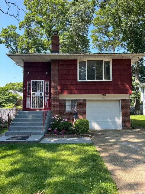 135 Carolina Ave, Hempstead, NY 11550